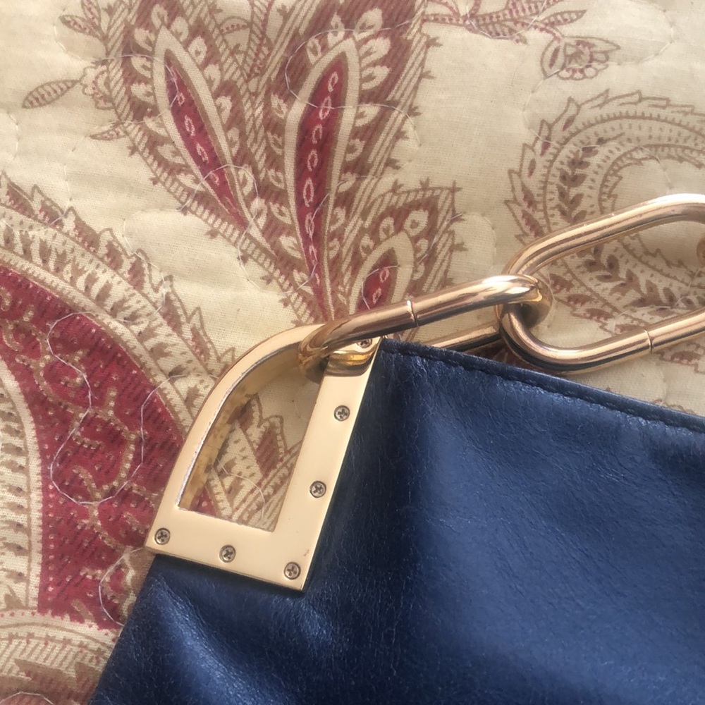 Badgley Mischka Rich Navy Leather Bag - Picture 9 of 9
